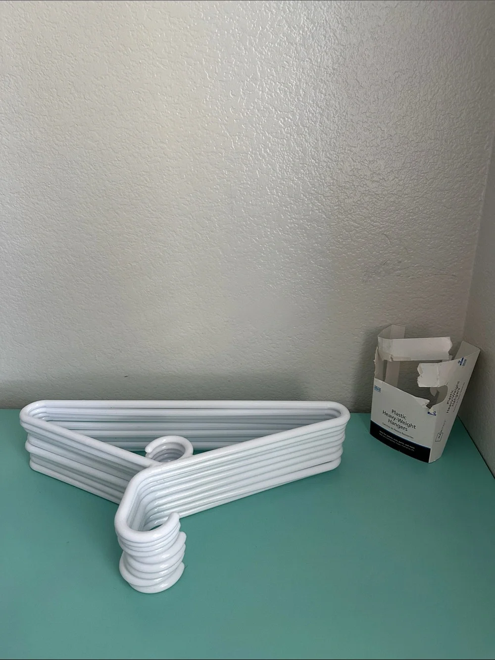 Mainstays 9 Heavyweight Plastic Clothes Hangers-Strong Support-brand new